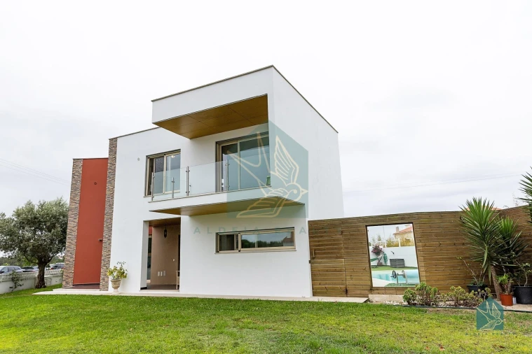 Moradia T4 para Venda em Nadadouro Foto 17