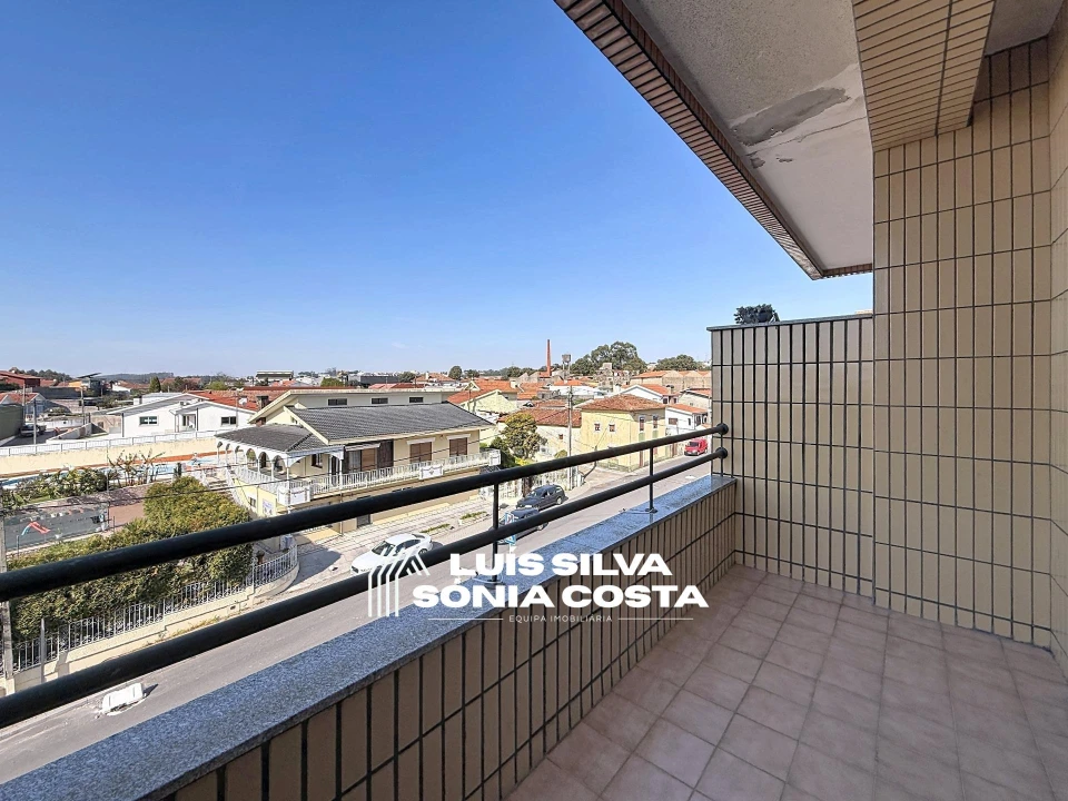Apartamento T3 para Venda em Lourosa Foto 6