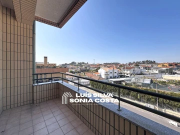 Apartamento T3 para Venda em Lourosa