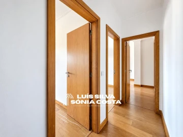 Apartamento T3 para Venda em Lourosa