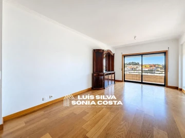 Apartamento T3 para Venda em Lourosa