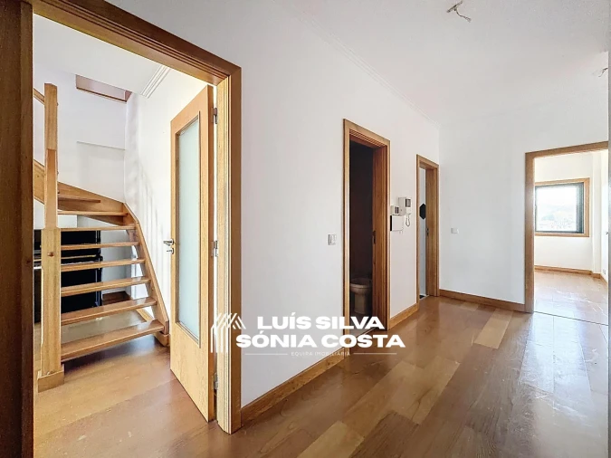 Apartamento T3 para Venda em Lourosa Foto 10