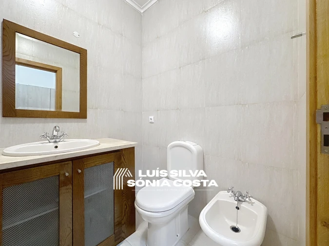 Apartamento T3 para Venda em Lourosa Foto 12