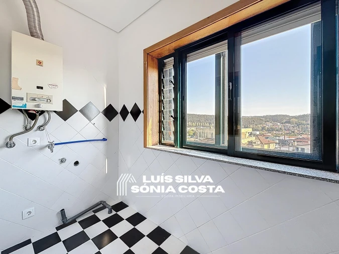 Apartamento T3 para Venda em Lourosa Foto 19