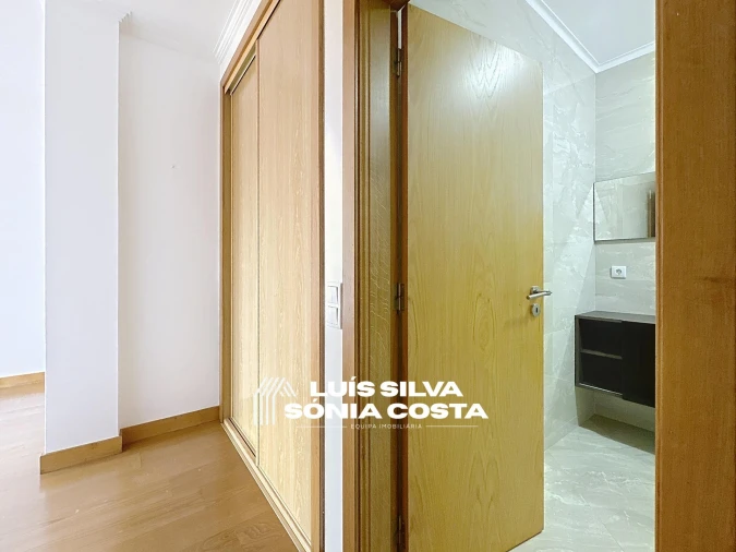 Apartamento T3 para Venda em Lourosa Foto 22