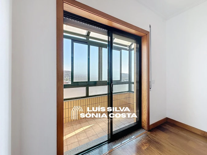 Apartamento T3 para Venda em Lourosa Foto 27