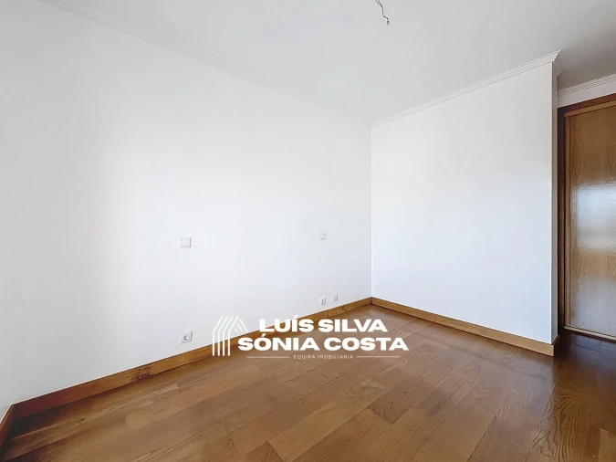 Apartamento T3 para Venda em Lourosa Foto 29