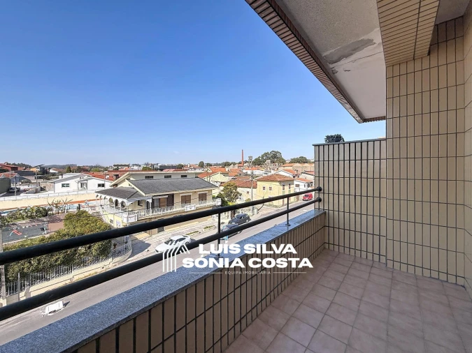 Apartamento T3 para Venda em Lourosa Foto 6