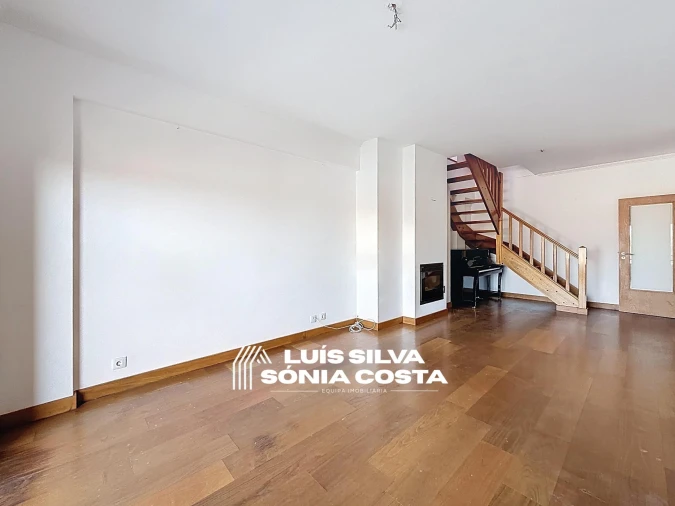 Apartamento T3 para Venda em Lourosa Foto 7
