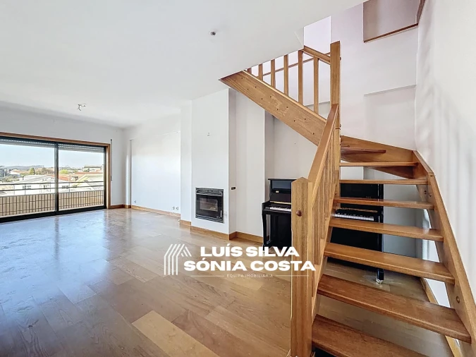 Apartamento T3 para Venda em Lourosa Foto 9