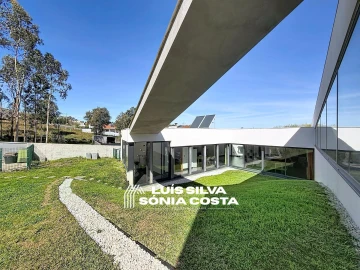 Moradia T5 para Venda em São João de Ver