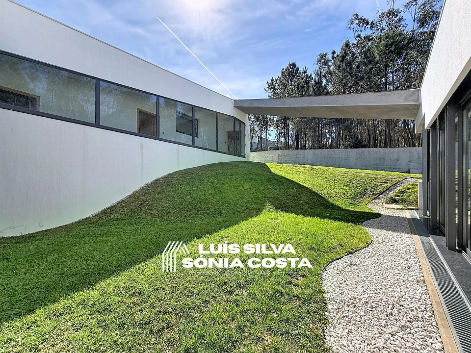 Moradia T5 para Venda em São João de Ver Foto 15