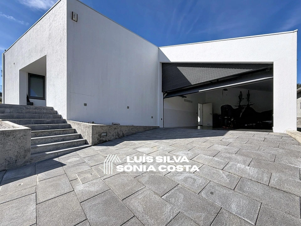 Moradia T5 para Venda em São João de Ver Foto 17