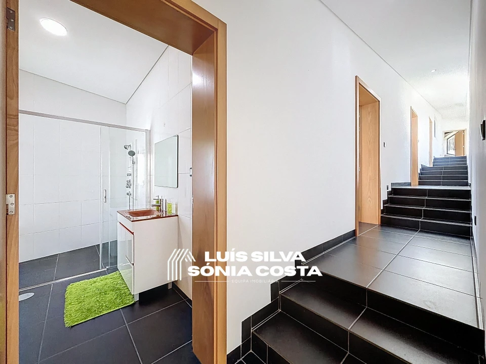 Moradia T5 para Venda em São João de Ver Foto 31