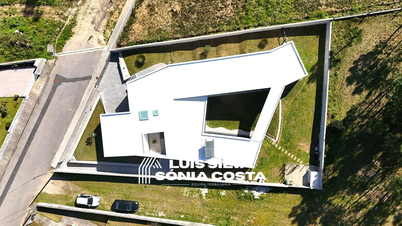 Moradia T5 para Venda em São João de Ver Foto 6