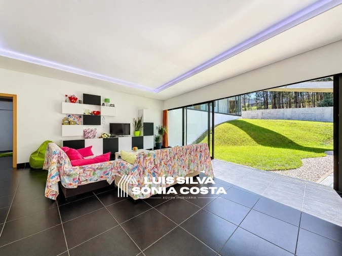 Moradia T5 para Venda em São João de Ver Foto 13