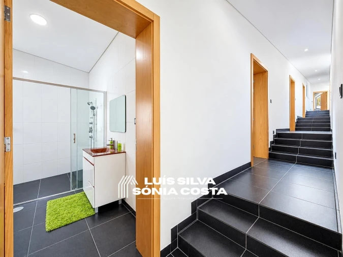 Moradia T5 para Venda em São João de Ver Foto 20