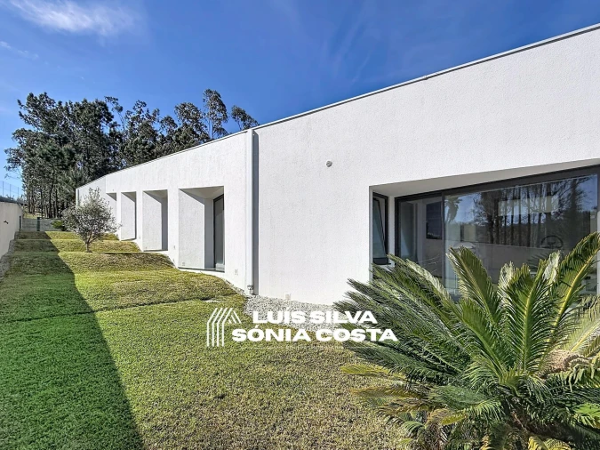 Moradia T5 para Venda em São João de Ver Foto 16