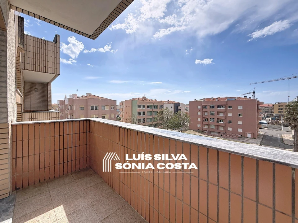 Apartamento T3 para Venda em Ovar, São João, Arada e São Vicente de Pereira Jusã Foto 5