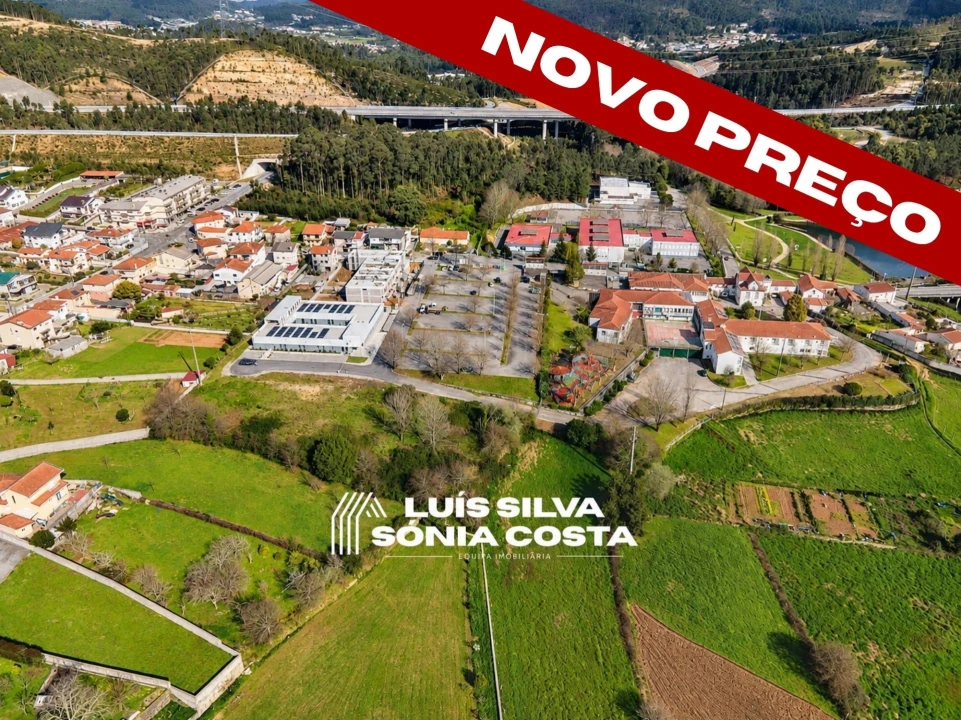 Terreno para Venda em Santa Maria da Feira, Travanca, Sanfins e Espargo Foto 1