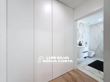 Moradia T4 para Venda em Vila de Cucujães