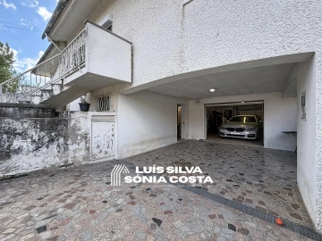 Moradia T3 para Venda em Santa Maria da Feira, Travanca, Sanfins e Espargo