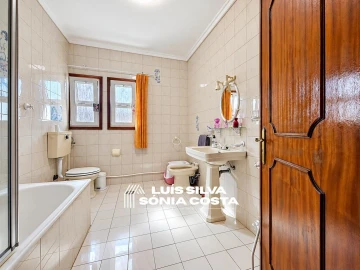 Moradia T3 para Venda em Santa Maria da Feira, Travanca, Sanfins e Espargo