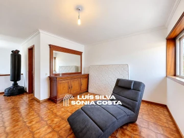 Moradia T3 para Venda em Santa Maria da Feira, Travanca, Sanfins e Espargo