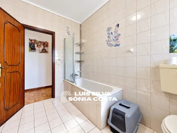 Moradia T3 para Venda em Santa Maria da Feira, Travanca, Sanfins e Espargo