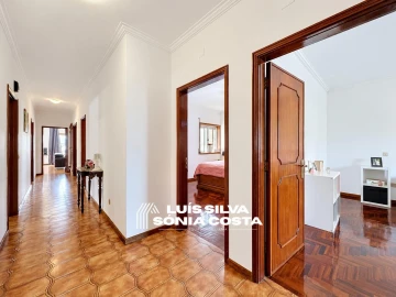 Moradia T3 para Venda em Santa Maria da Feira, Travanca, Sanfins e Espargo