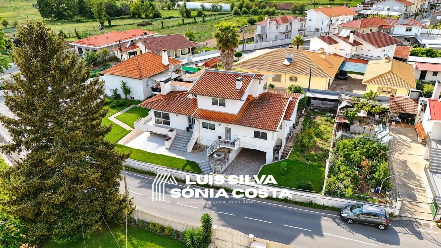Moradia T3 para Venda em Santa Maria da Feira, Travanca, Sanfins e Espargo Foto 3