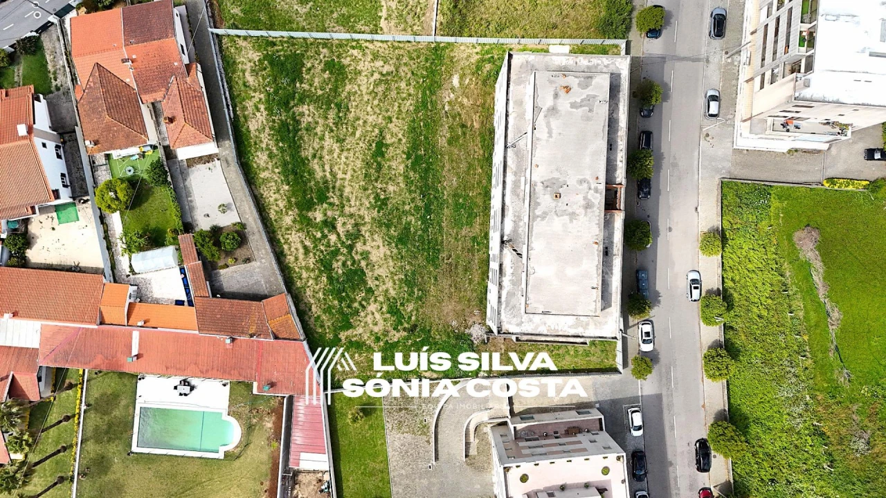 Prédio para Venda em Esmoriz Foto 16