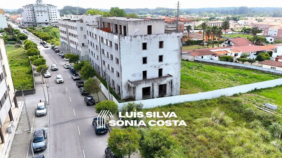 Prédio para Venda em Esmoriz Foto 14