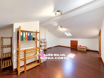 Moradia T4 para Venda em Santa Maria da Feira, Travanca, Sanfins e Espargo