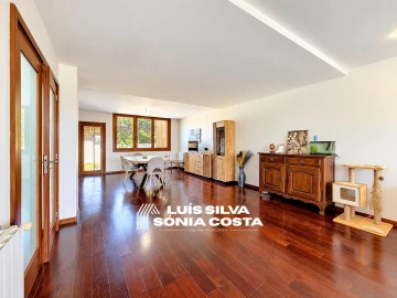 Moradia T4 para Venda em Santa Maria da Feira, Travanca, Sanfins e Espargo