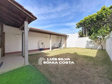 Moradia T4 para Venda em Santa Maria da Feira, Travanca, Sanfins e Espargo