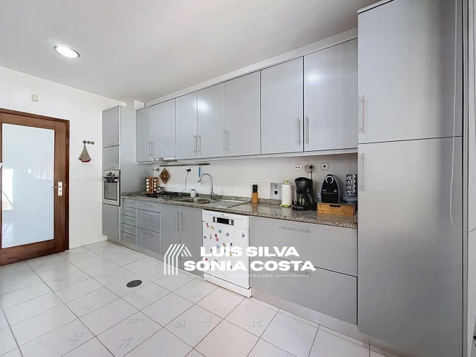 Moradia T4 para Venda em Santa Maria da Feira, Travanca, Sanfins e Espargo Foto 10