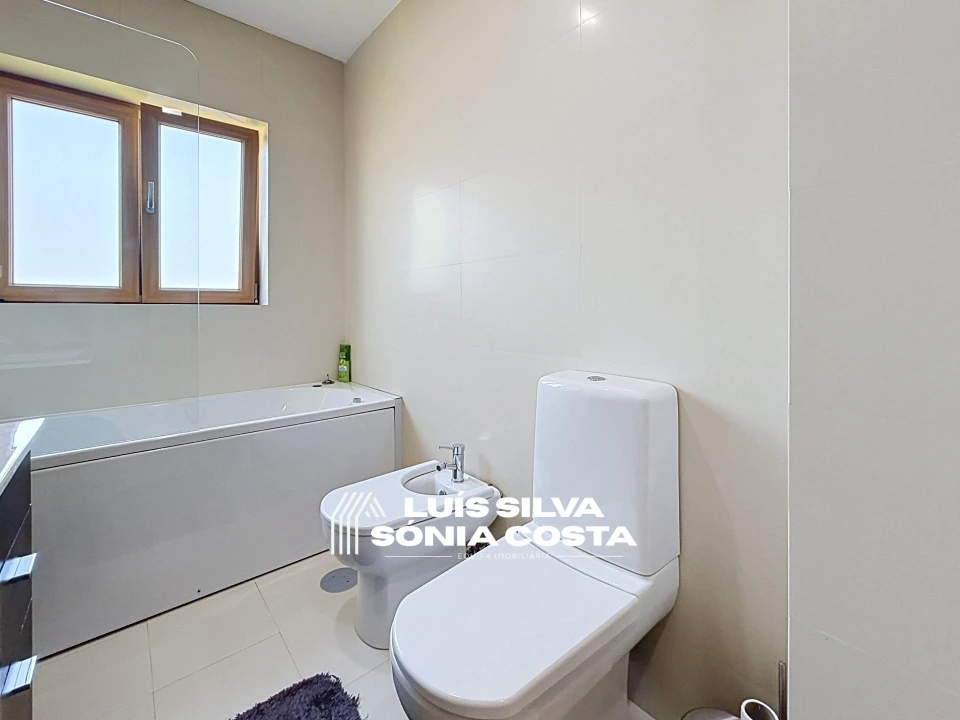Moradia T4 para Venda em São João da Madeira Foto 31