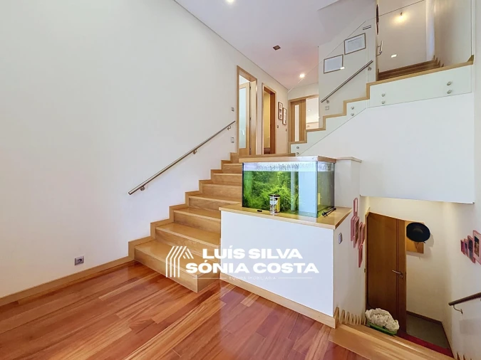 Moradia T4 para Venda em São João da Madeira Foto 33