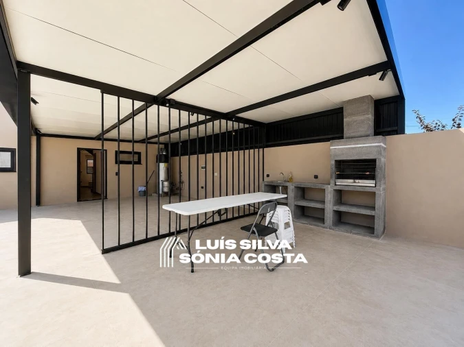 Moradia T3 para Venda em São João da Madeira Foto 34