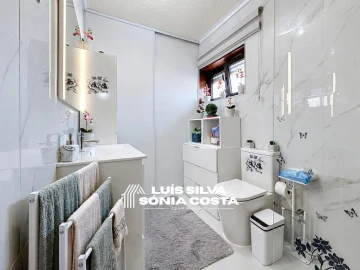 Apartamento T3 para Venda em Santa Maria da Feira, Travanca, Sanfins e Espargo