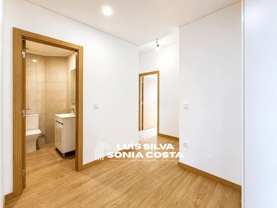 Apartamento T3 para Venda em São João da Madeira Foto 15