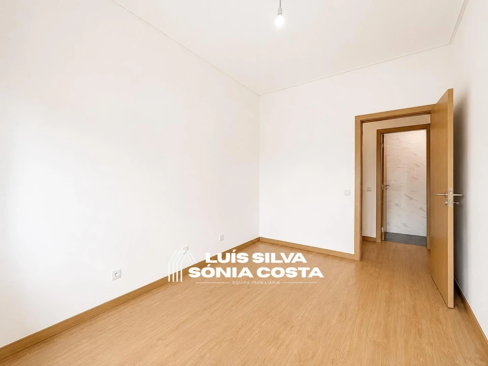 Apartamento T3 para Venda em São João da Madeira Foto 28