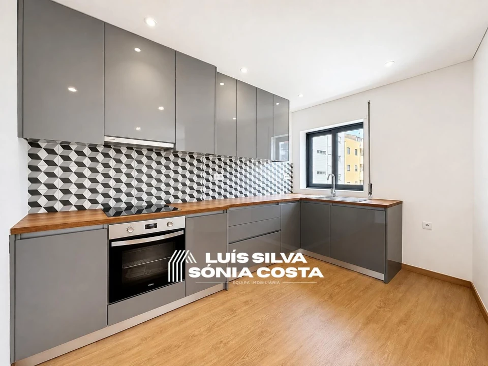 Apartamento T3 para Venda em São João da Madeira Foto 4