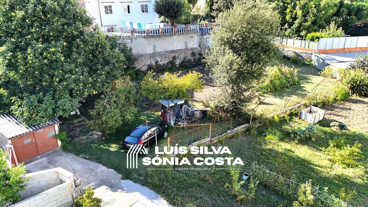 Terreno para Venda em São João da Madeira Foto 2