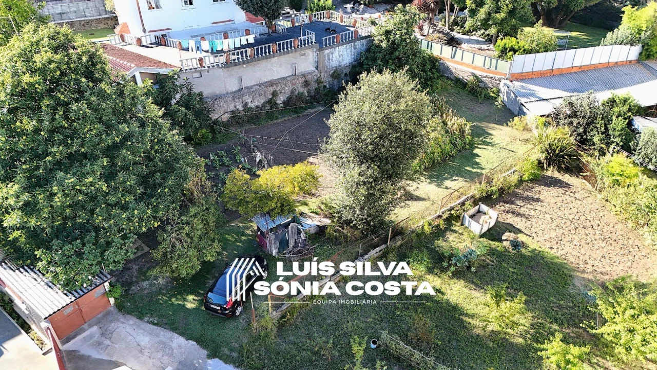 Terreno para Venda em São João da Madeira Foto 3