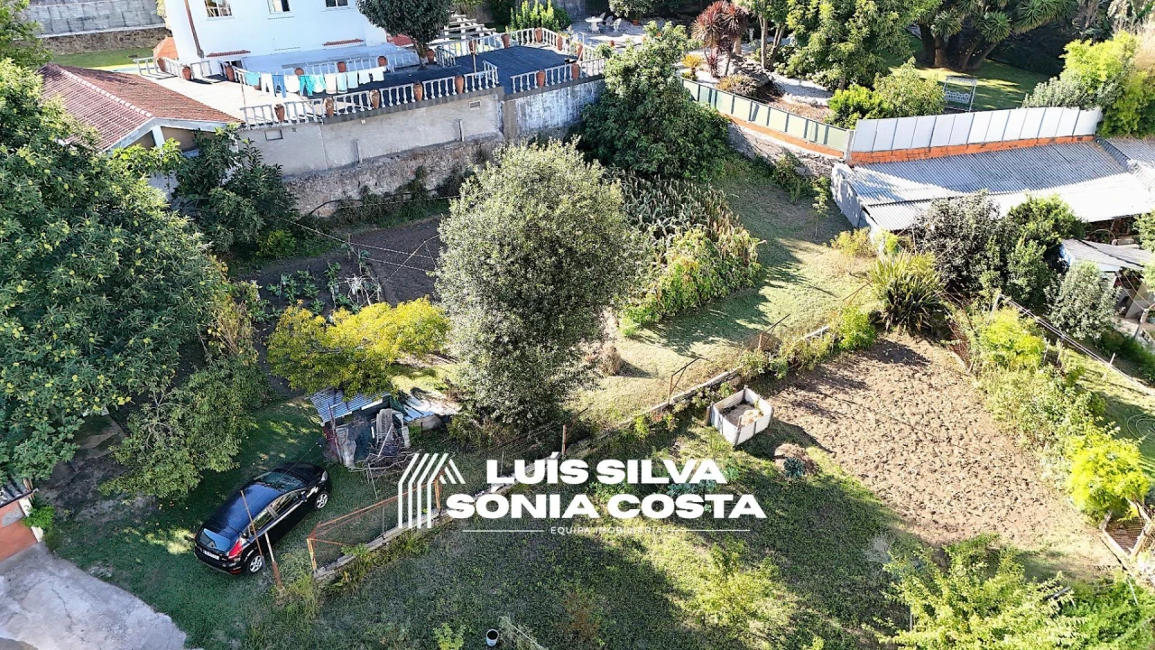 Terreno para Venda em São João da Madeira Foto 4