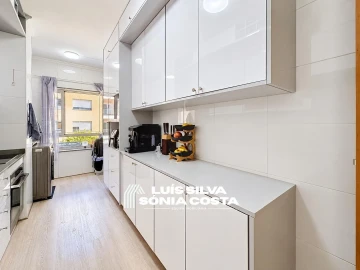 Apartamento T3 para Venda em São João de Ver