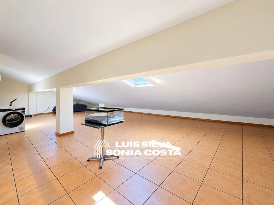 Apartamento T2 para Venda em São João da Madeira Foto 29
