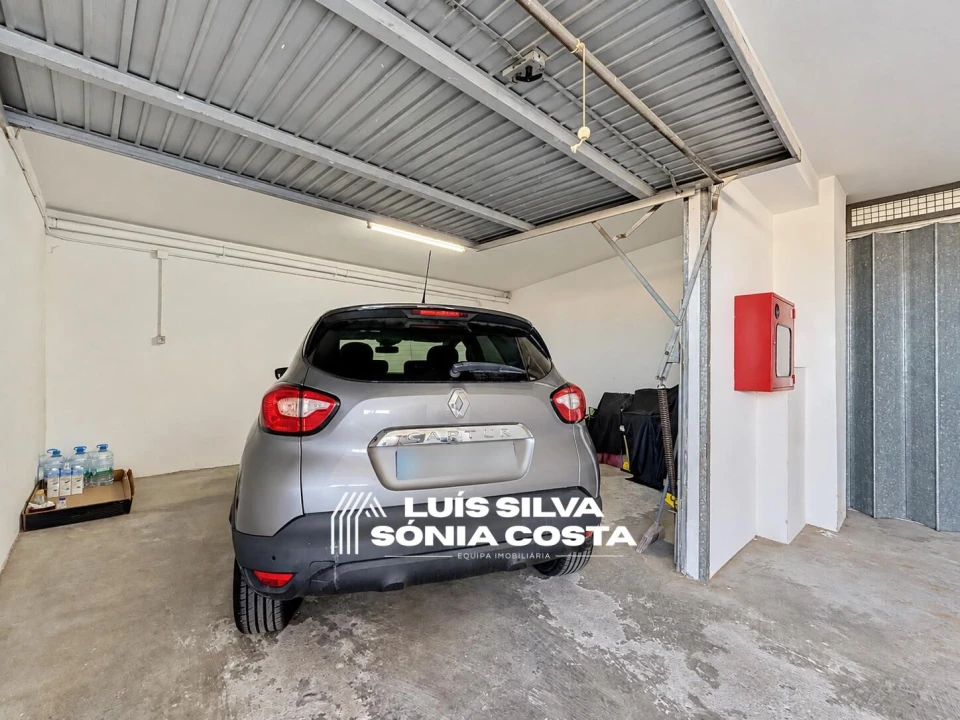 Apartamento T2 para Venda em São João da Madeira Foto 35